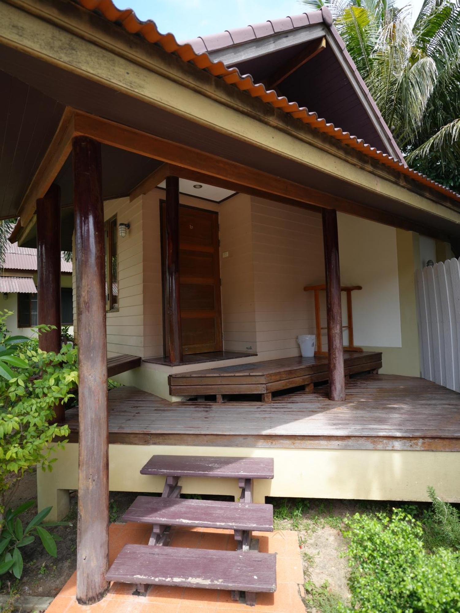 Baan Pun Sook Resort Chao Lao Beach Exterior foto