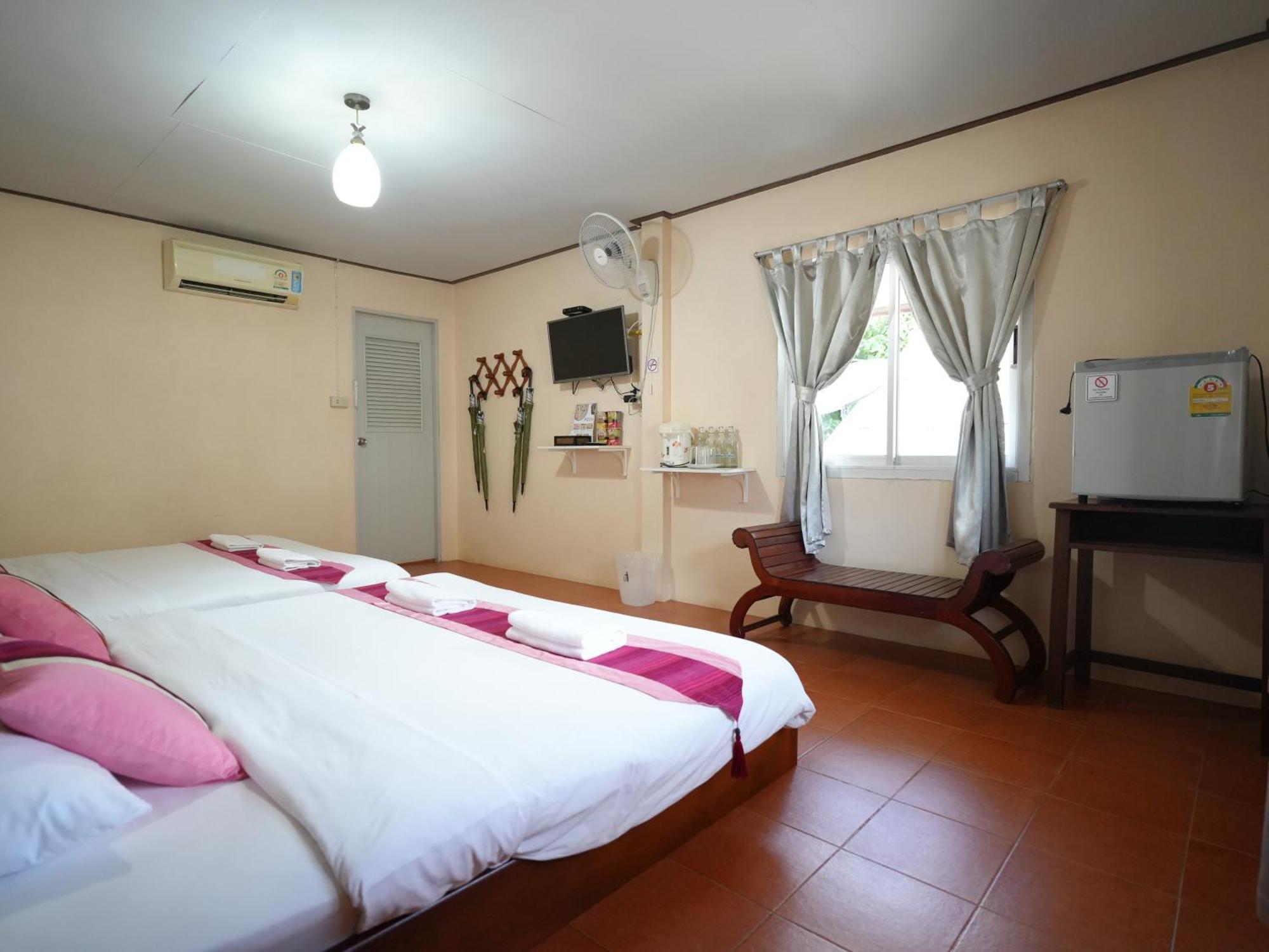 Baan Pun Sook Resort Chao Lao Beach Exterior foto